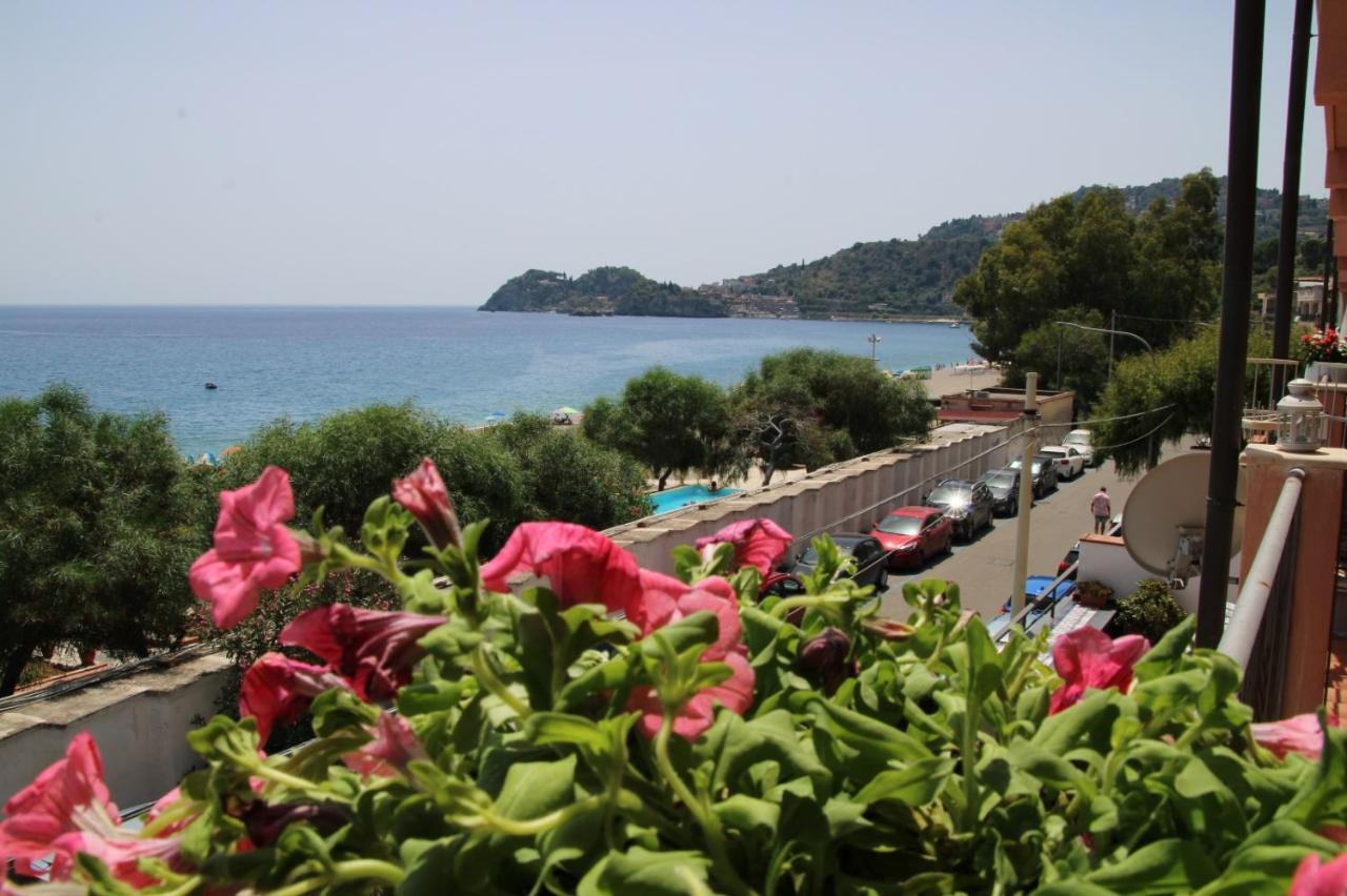 Poseidone Sea Apartment Taormina Mazzeo Exteriér fotografie